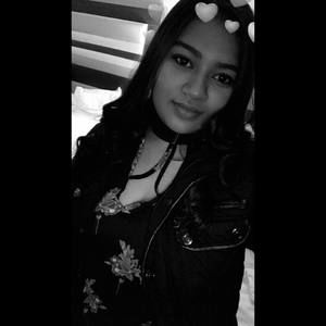 Meet your Posher, Stephany